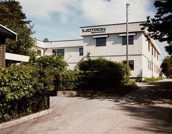 Jotron's office at Tjodalyng. Jotron's office at Tjodalyng.
