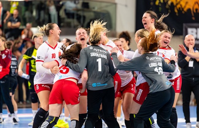 Larvik handball club playing a match. Larvik handball club playing a match.