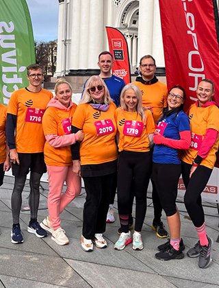 Representatives from Jotron sports team.