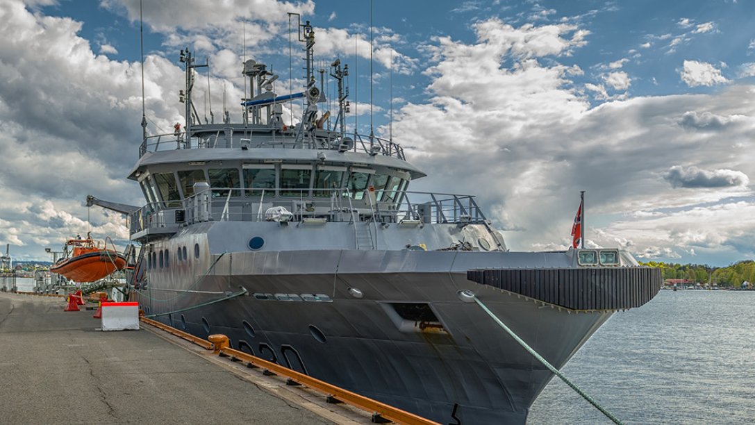 Governmental vessel battleship.