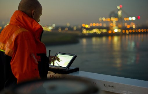 https://jotron-xp7prod.enonic.cloud/news-insights/jotron-norwegian-society-for-sea-rescue/_/image/302974d3-fab8-4588-8bd4-5743e670f9b4:ba68ae78bdf059894d0077aacdea6c4478355158/block-510-323/Berge%20Bureya%2011-2015-26.jpg
