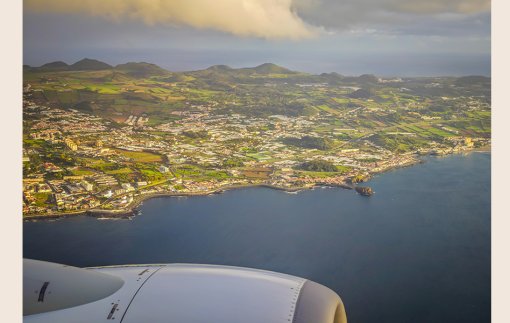 https://jotron-xp7prod.enonic.cloud/news-insights/rowing-norways-coast-with-jotron/_/image/f266c3d8-4840-4b3f-806e-4761ef5456cb:57c35adf12474ec54c7d112d4a00e0f92ae82ed8/block-510-323/Aerial%20view%20over%20the%20Azores.jpg