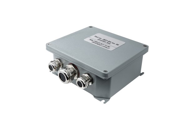 JB21 is a junction box used for SKIPPER speed logs to extend the sensor cable (isometric).