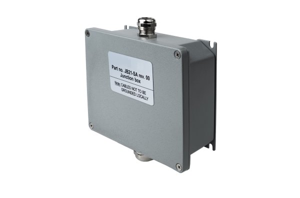 JB21 is a junction box used for SKIPPER speed logs to extend the sensor cable (isometric view)