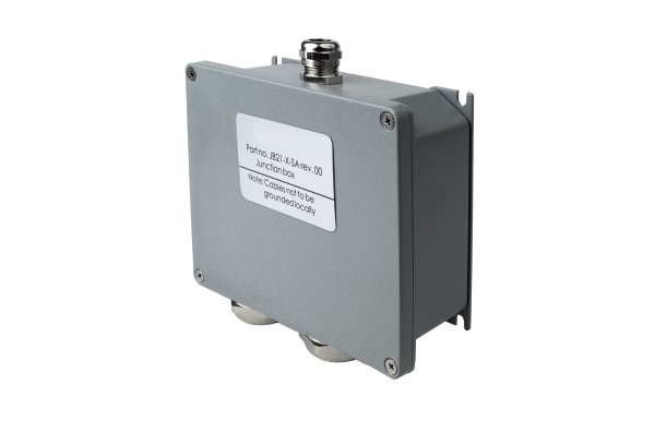 JB21X is a junction box used for SKIPPER DL21 speed log (isometric view)
