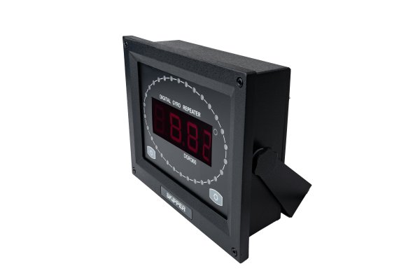 SKIPPER DGR 360 digital gyro repeater with heading display and directional turn indicators (isometric view). SKIPPER DGR 360 digital gyro repeater with heading display and directional turn indicators (isometric view).